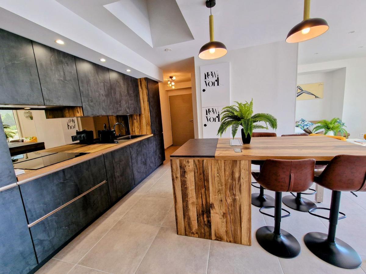 Appartement Neuf, Avec Vue Montagnes. *